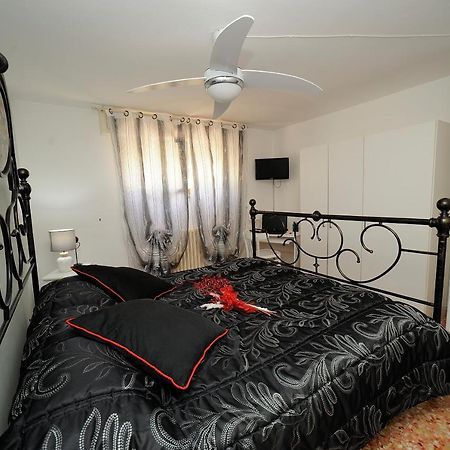Casa Di Manu Διαμέρισμα Μοντεκατίνι Τέρμε Εξωτερικό φωτογραφία